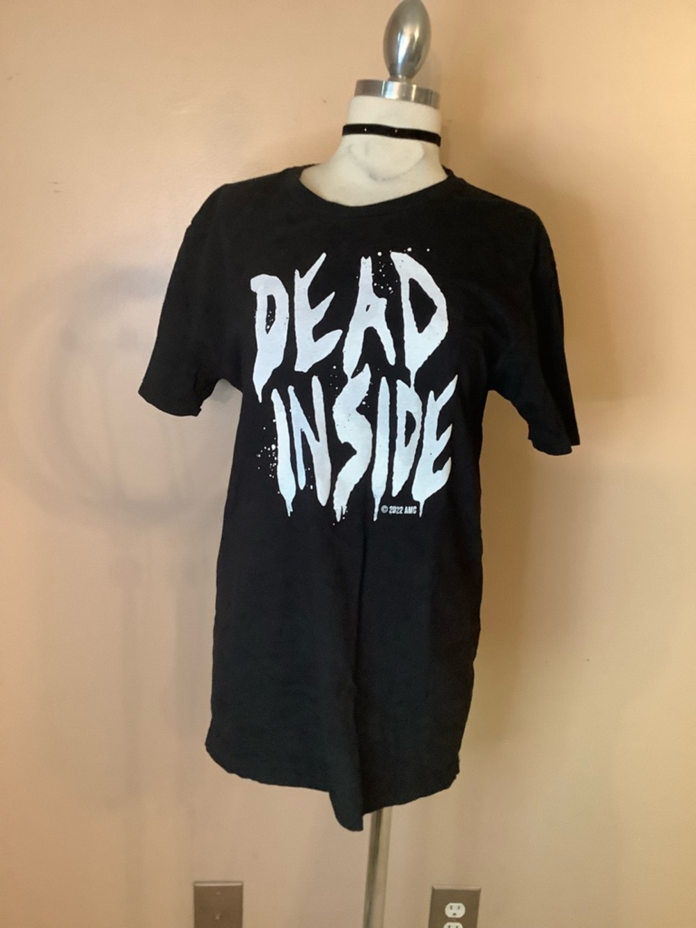 The Walking Dead Official Comic Con Exclusive 2022 “Dead Inside” T Shirt MD